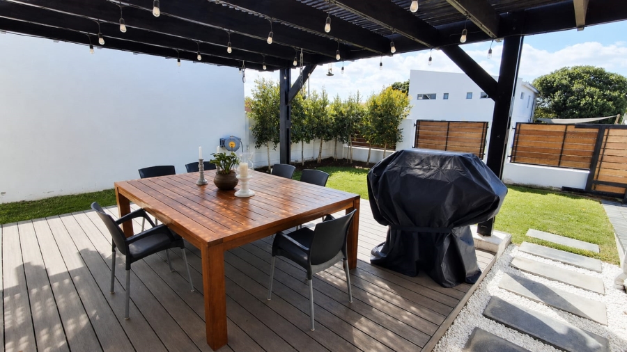 4 Bedroom Property for Sale in Stilbaai Wes Western Cape